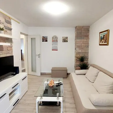 Park Apartment